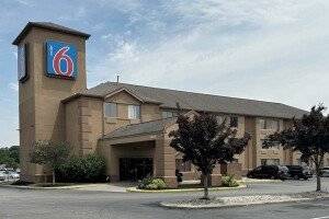 Motel 6-Indianapolis, IN - Airport picture