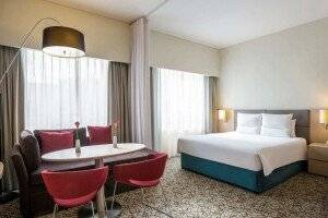Novotel Suites Mall Avenue picture