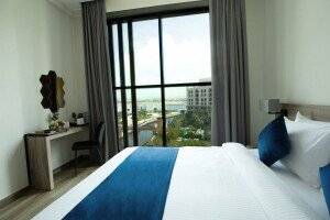 Grand Kingsgate Jaddaf Waterfront Hotel by Millennium picture