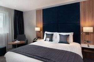 Crowne Plaza London Heathrow T4 by IHG picture