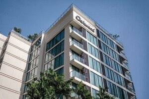 Oakwood Residence Sukhumvit 24 picture