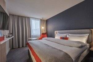 Holiday Inn Express City Centre by IHG picture