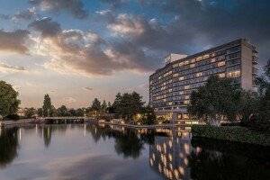 Hilton picture