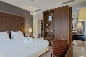 Crowne Plaza - South by IHG picture