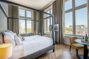 Pestana Riverside picture