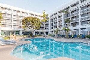 Hotel MDR Marina del Rey- a DoubleTree by Hilton picture