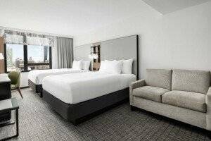 Fairfield Inn & Suites by Marriott Manhattan/Times Square South picture