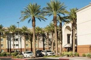 Sonesta Simply Suites Convention Center picture