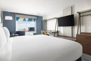 Holiday Inn Express Stadium Area by IHG picture