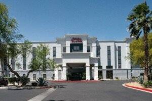 Hampton Inn & Suites Airport picture