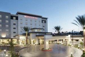 Hilton Garden Inn City Center picture