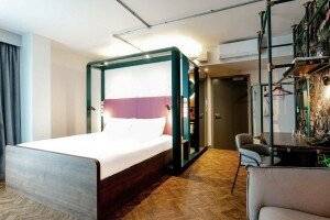 YOTEL Deansgate picture