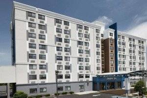 Hampton Inn Airport picture