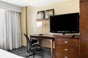 Courtyard by Marriott Downtown picture
