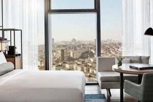 Fairmont Quasar Hotel picture