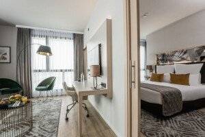 Leonardo Royal Hotel Fira picture