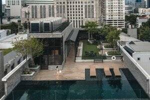 The Coach Hotel Sukhumvit - Asok BTS picture