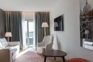 Courtyard by Marriott Venice Airport picture