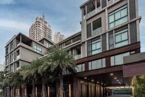 Metropolis Suites, Tapestry Collection by Hilton picture
